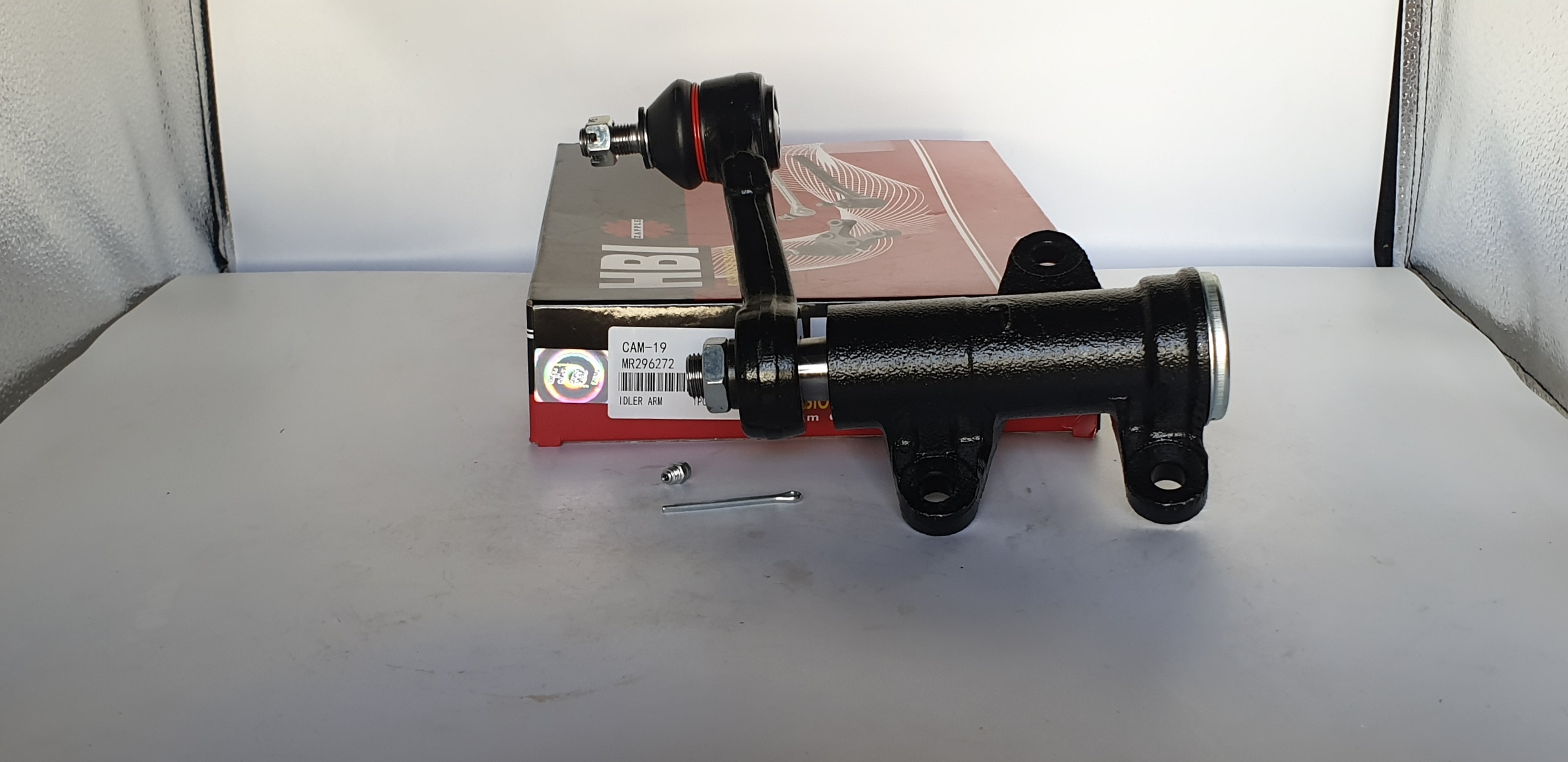 Idler Arm CAM-19, MR296272 – Heavy-Duty Steering Component
