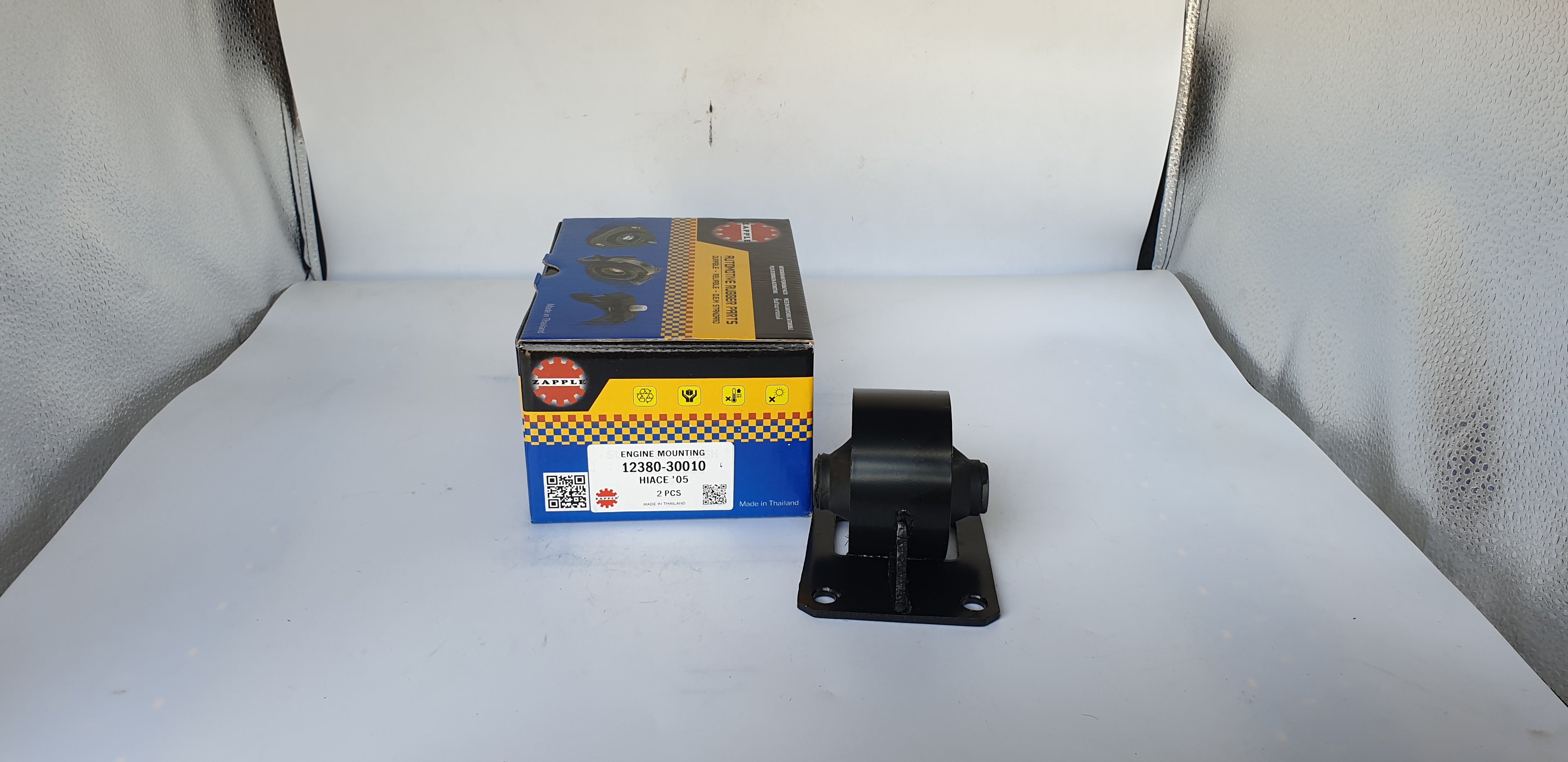 ZAPPLE Engine Mounting 12380-30010 HIACE 05