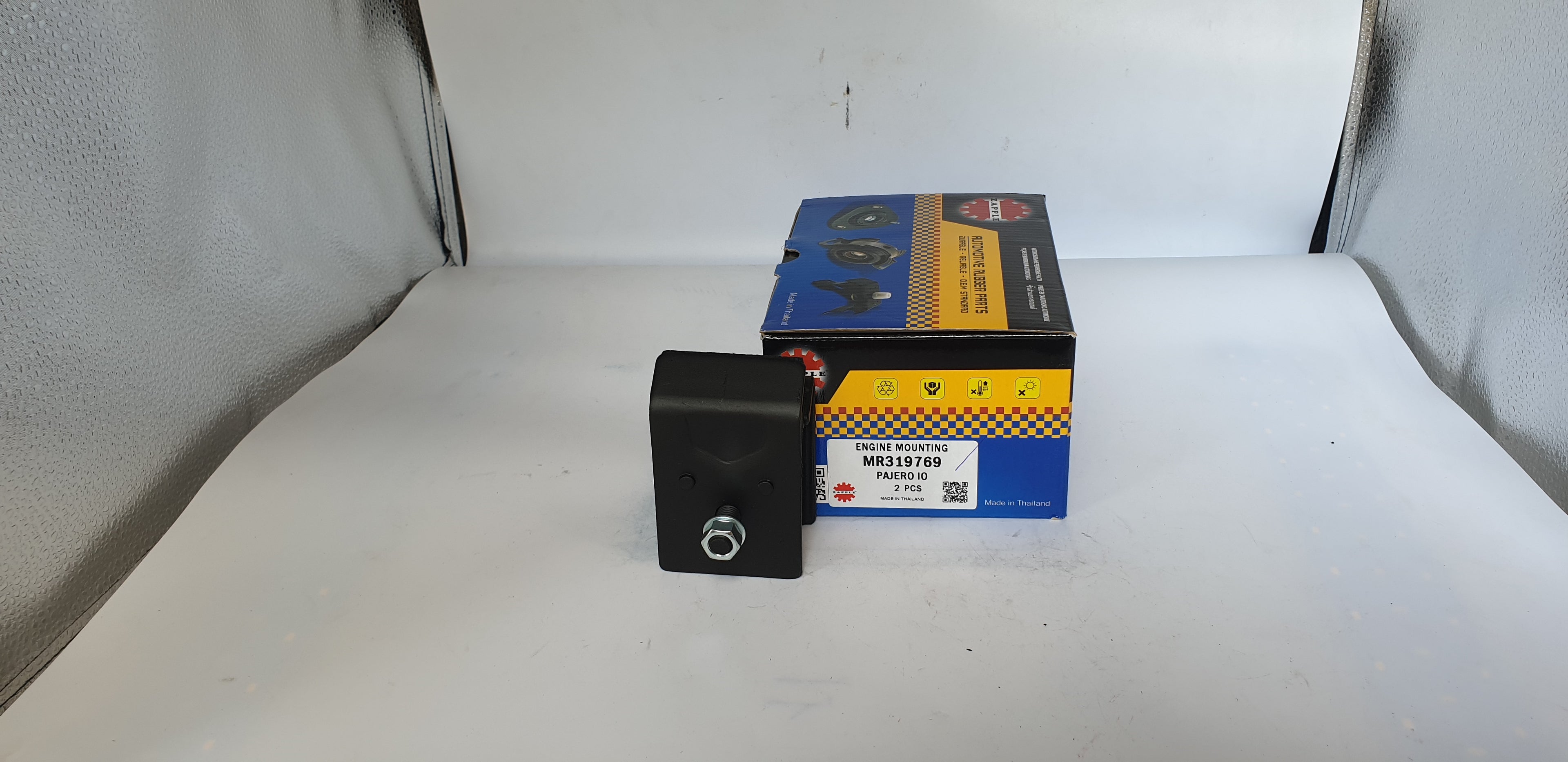 ZAPPLE Engine Mounting MR319769 PAJERO 10