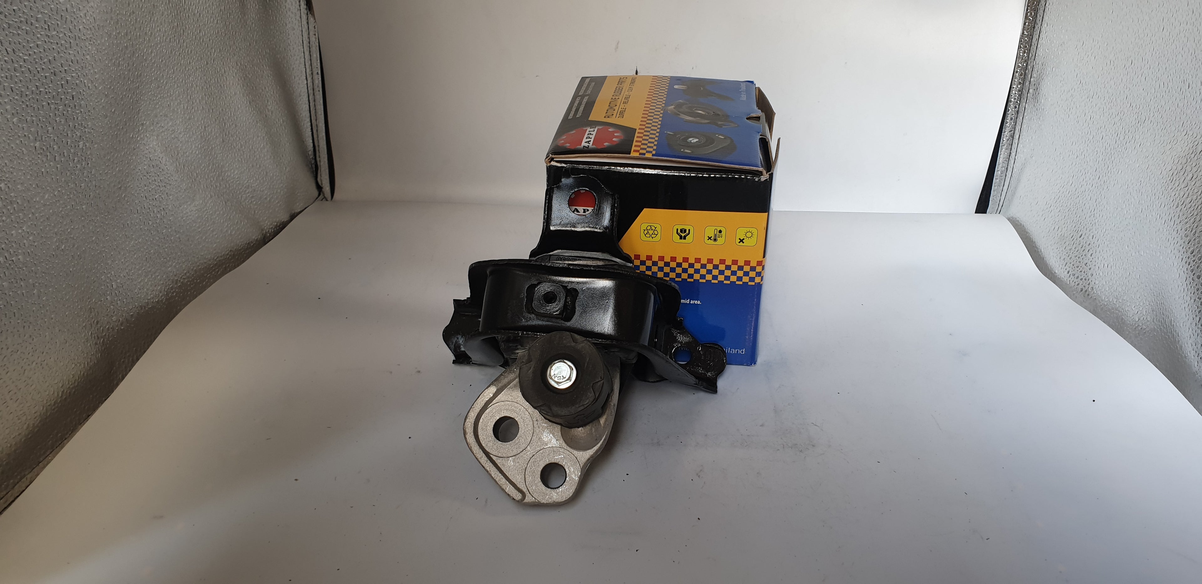ZAPPLE Engine Mounting 12305-21060 NGP42