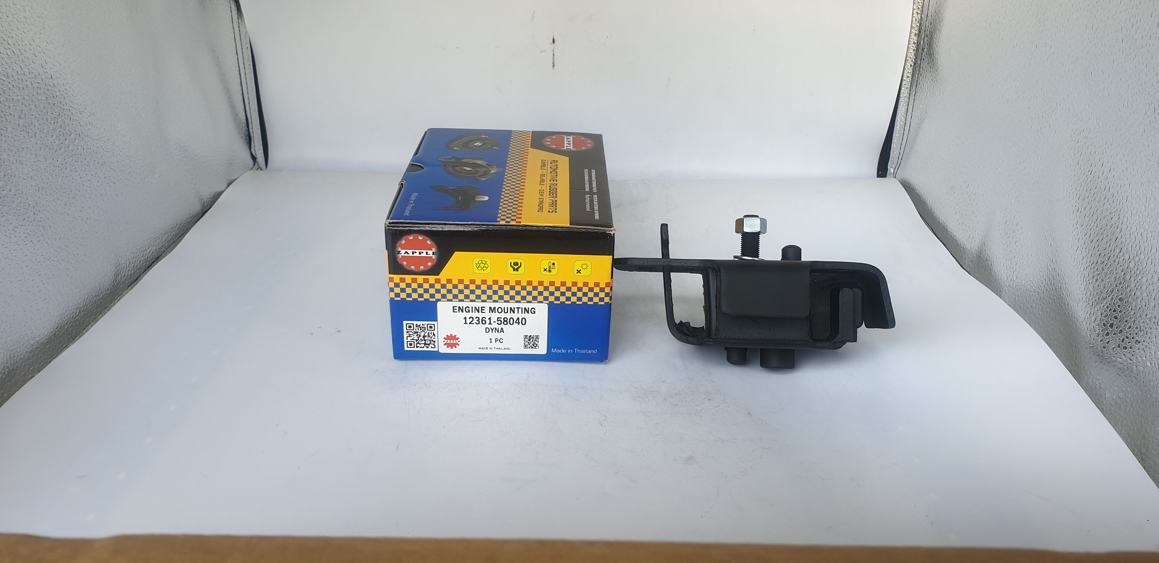 ZAPPLE Engine Mounting 12361-58040 DYNA