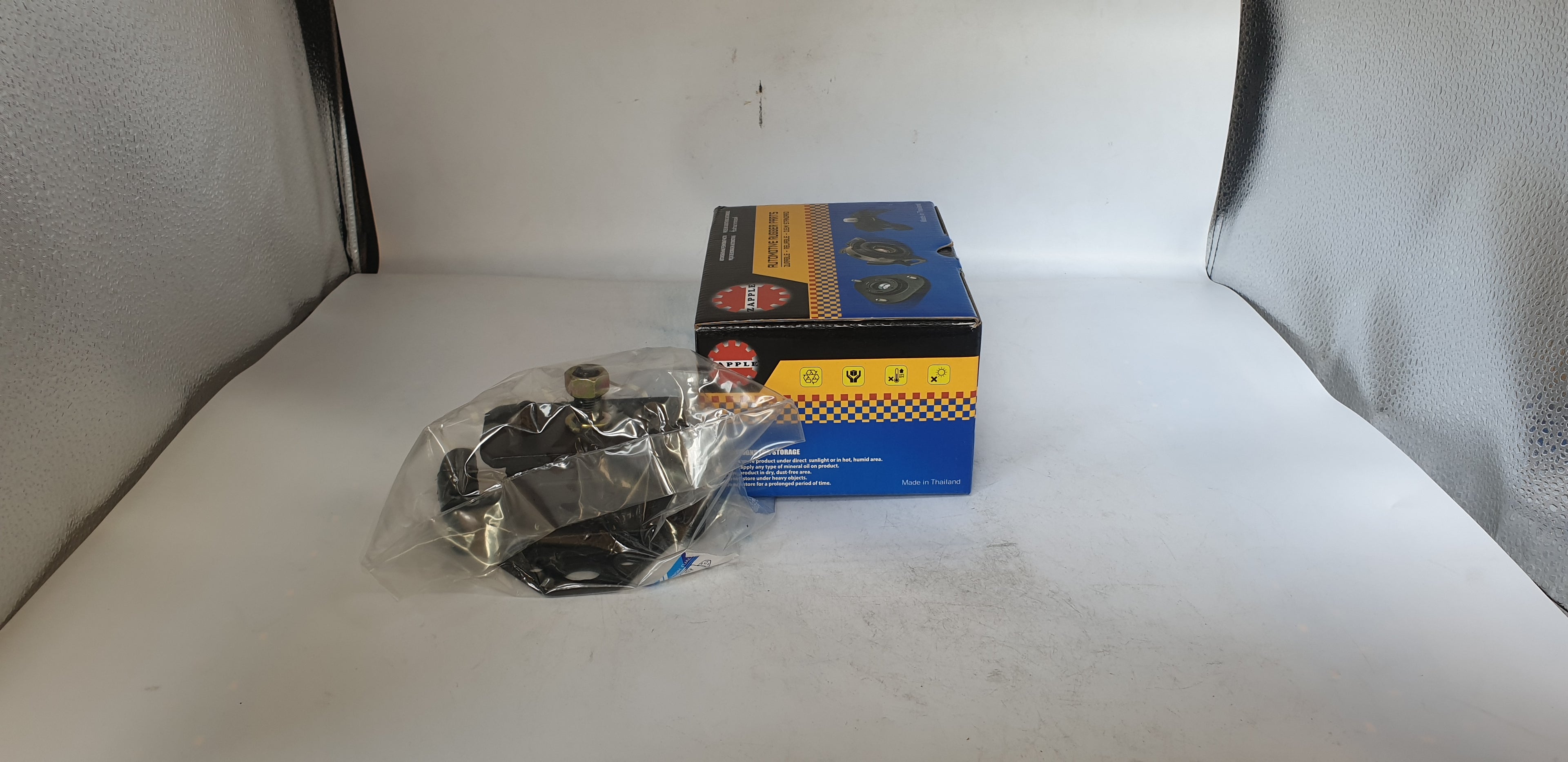 ZAPPLE Engine Mounting 12361-54250 TOYOTA LN56 B