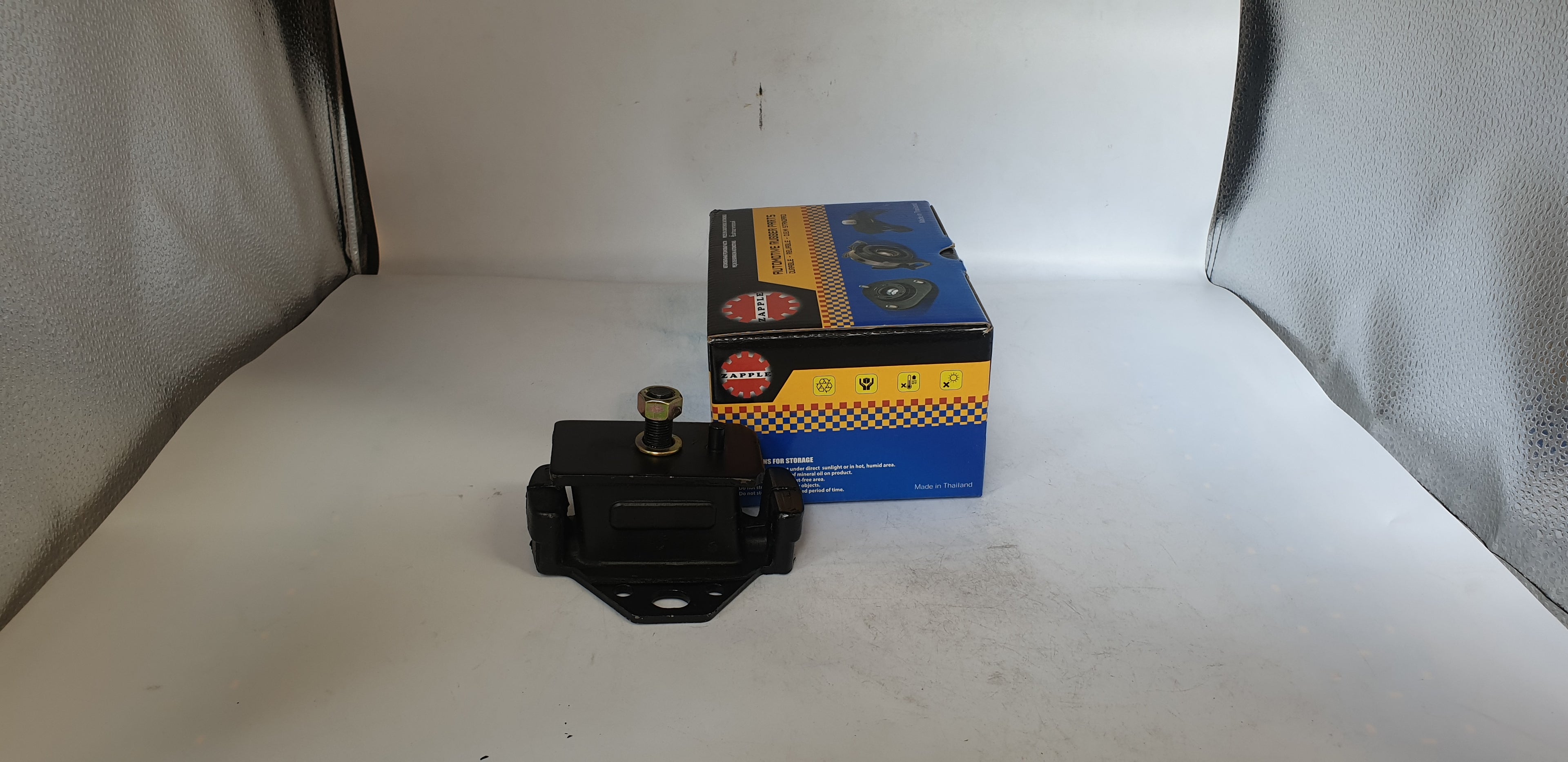 ZAPPLE Engine Mounting 12361-54250 TOYOTA LN56 B