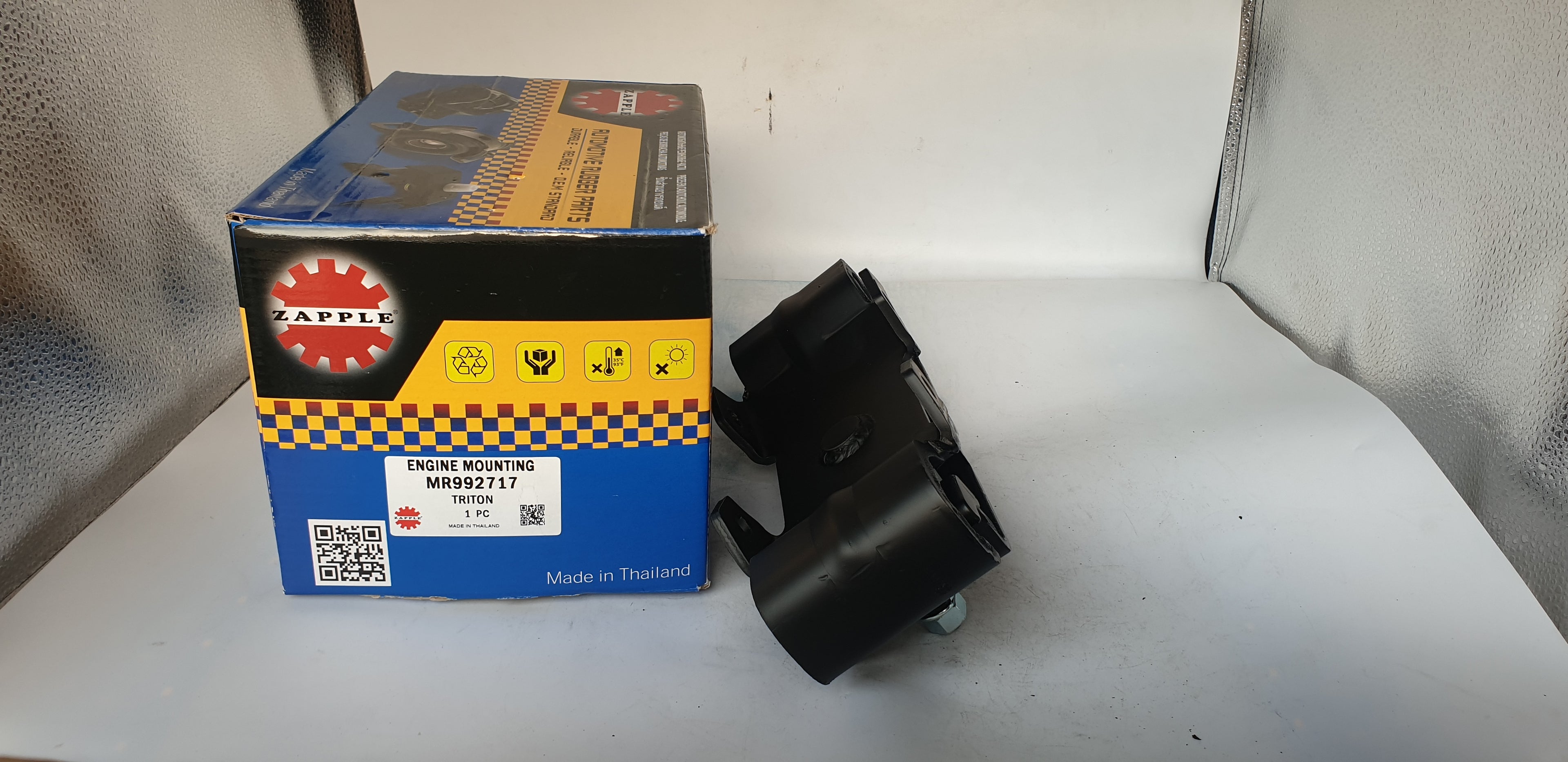 ZAPPLE Engine Mounting MR992717 TRITON